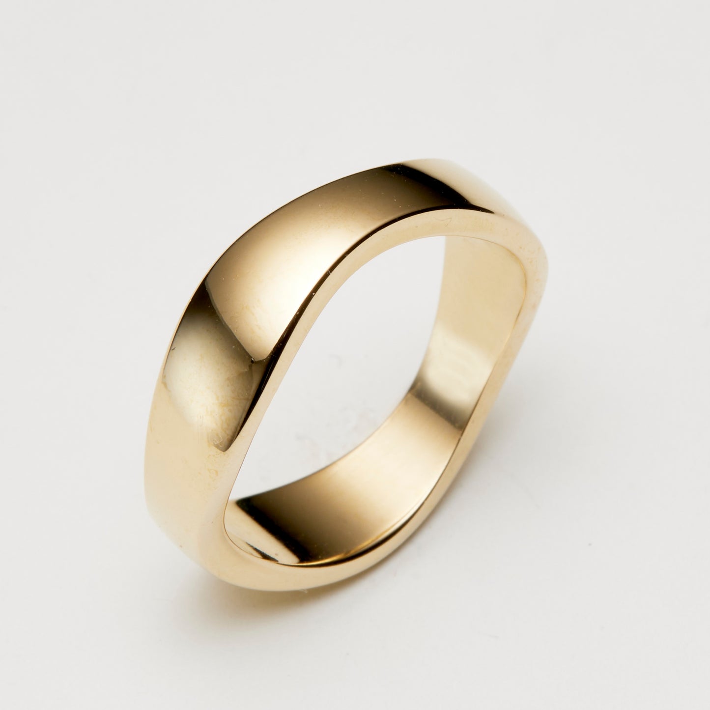 Curve Wedding Band